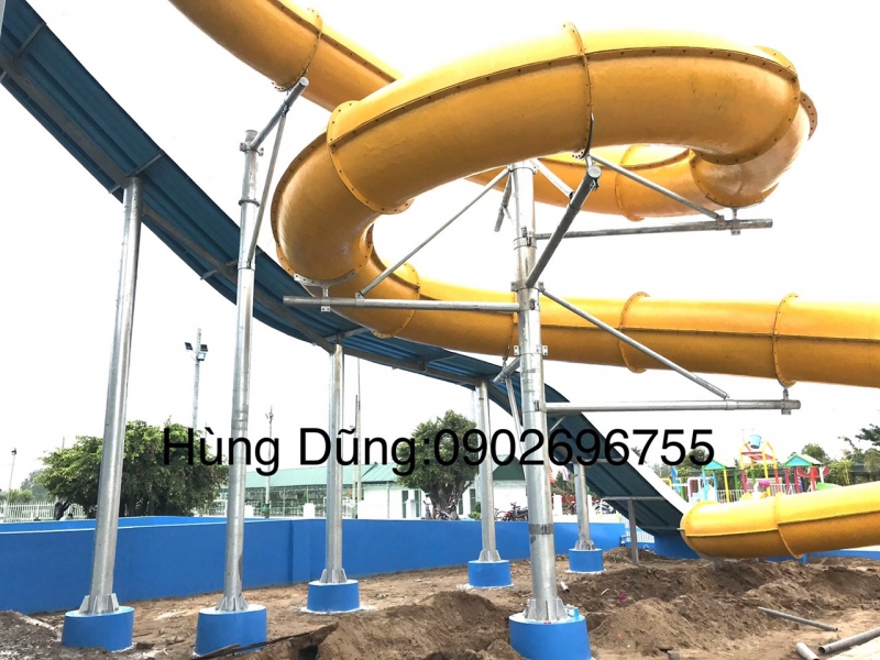 Máng trượt công viên nước 32