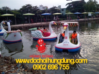 Thiên nga đạp vịt