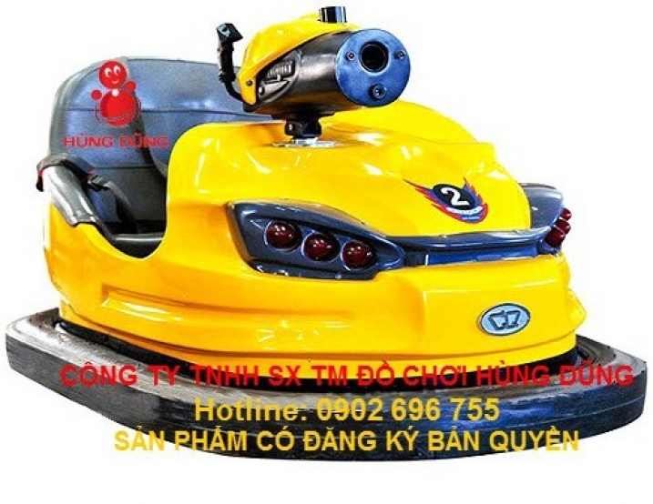 Xe điện đụng 01