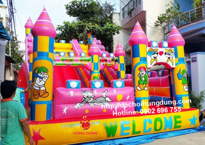 Inflatable House 18