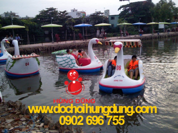 Thiên nga đạp vịt