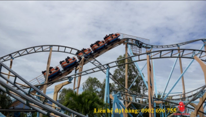 Tàu lượn siêu tốc 01